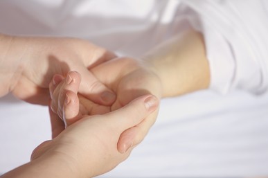 Kinder stärken durch die (Groß-)Eltern-Kind-Massage